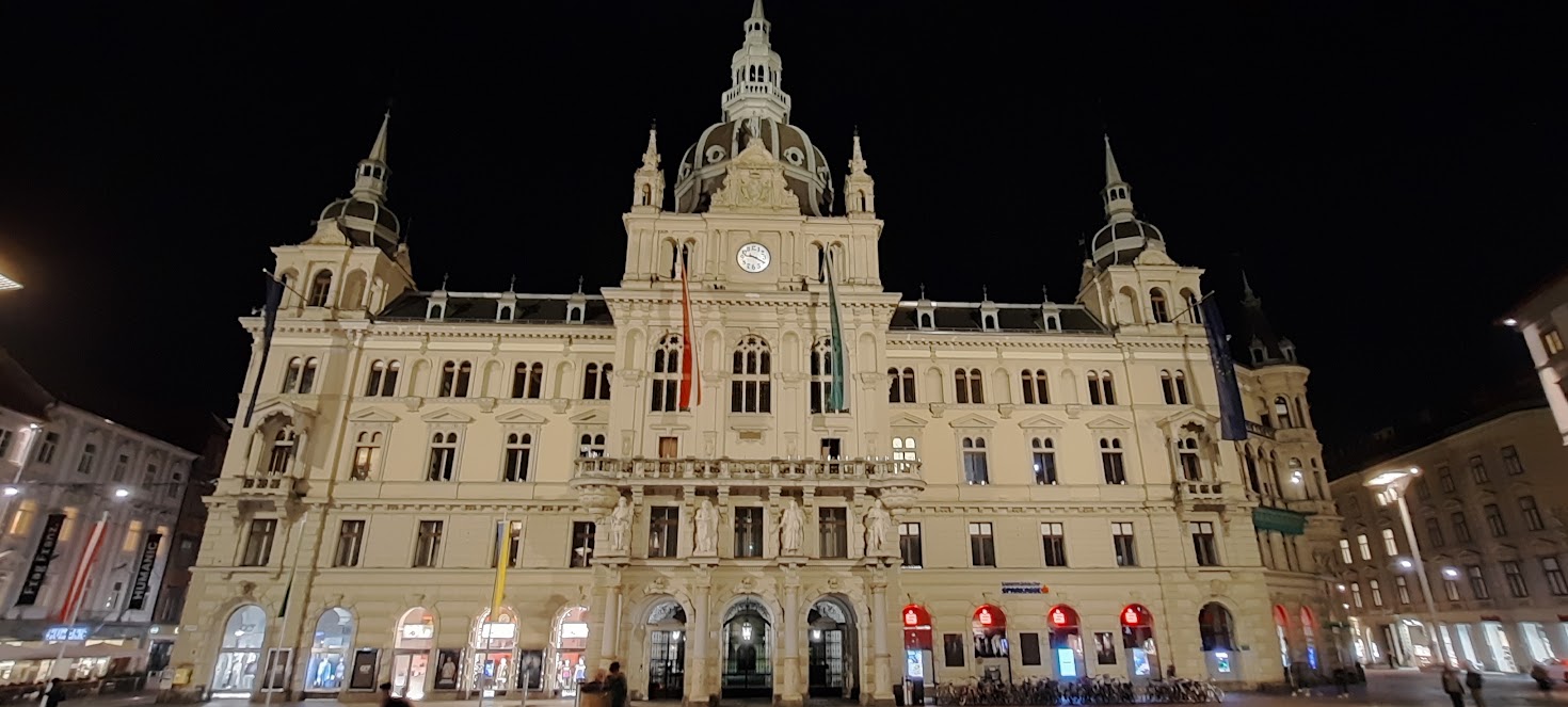 L'hôtel de ville de Graz, Autriche. Photo © Daniel Desjardins