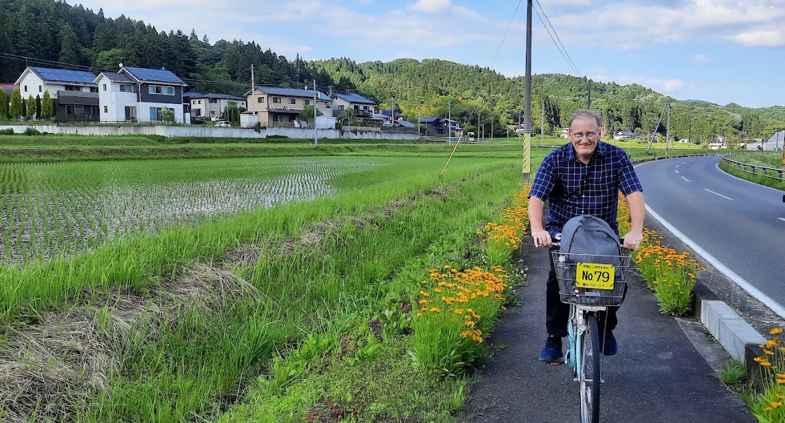À vélo d'un temple à l'autre dans le Tohoku, nord du Japon. Photo ©  Daniel Desjardins