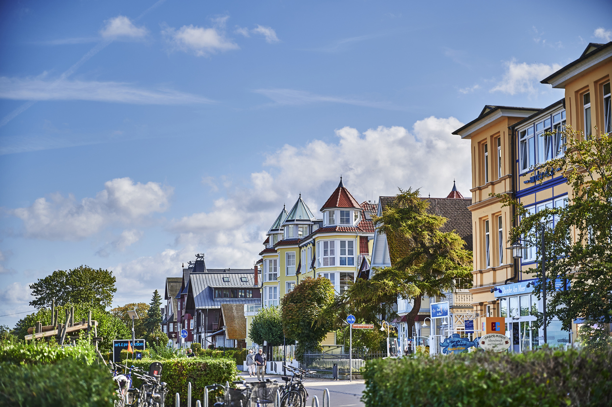 Lla promenade de Bansin, à Heringsdorf, sur l'île d'Usedome, Allemagne. © iStock / Mickis-Fotowelt