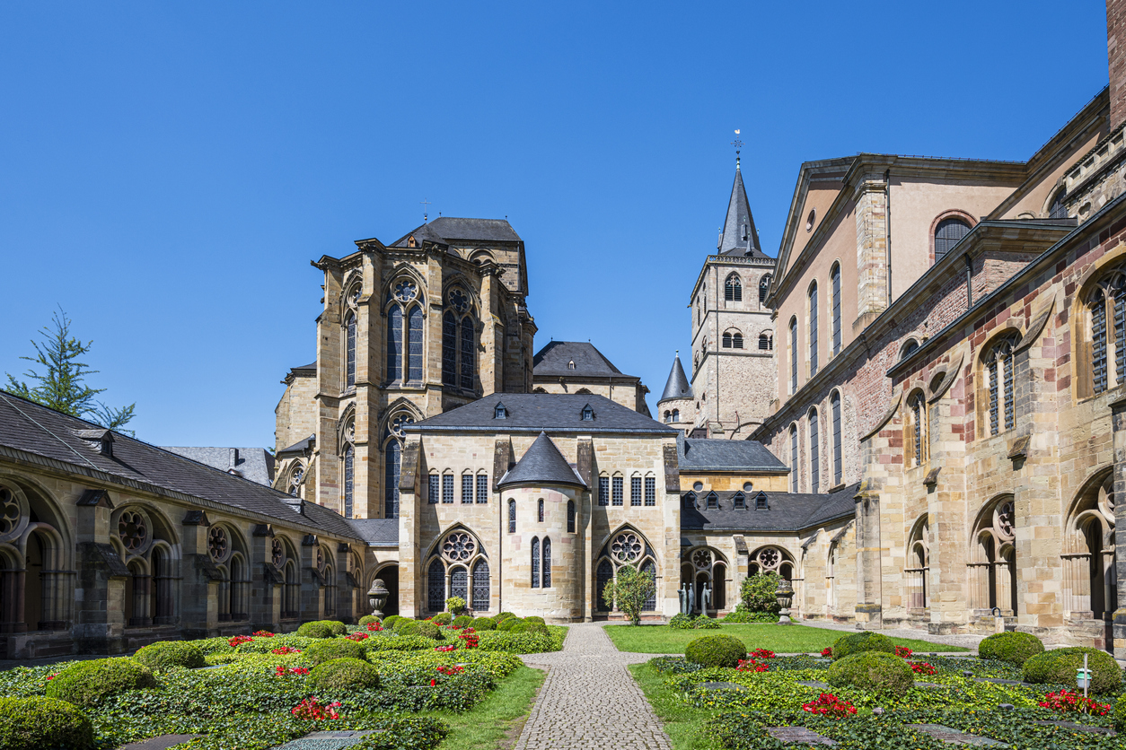 Cathédrale Saint-Pierre de Trèves, Rhénanie-Palatinat, Allemagne. © iStock / no_limit_pictures
