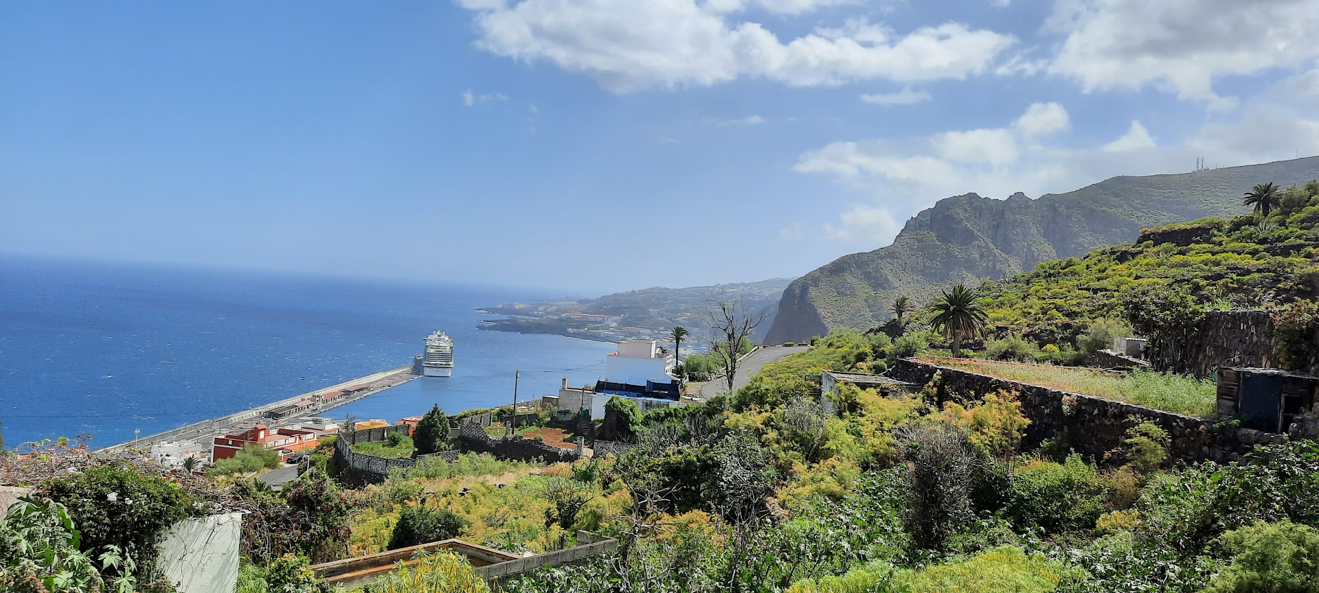 Dans les hauteurs de Santa Cruz de la Palma, île de la Palma, Canaries, Espagne. Photo  © Daniel Desjardins