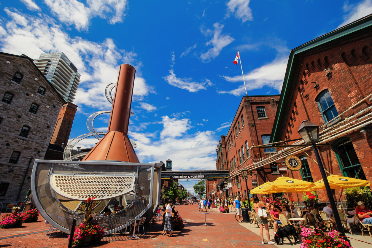 Le Distillery District de Toronto héberge maintenant la microbrasserie Mill Street Brewery.  © iStock / Alesia D