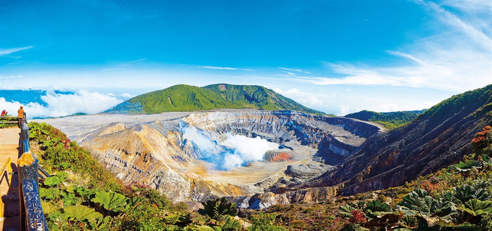 Le Volcán Poás. © Shutterstock.com/Michal Sarauer