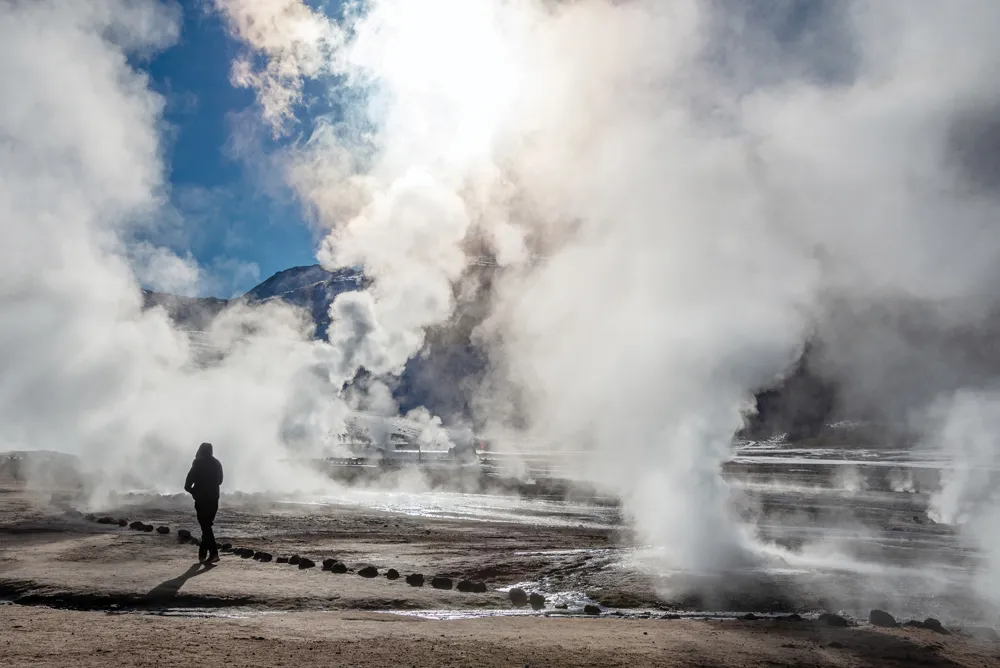 Geysers d’El Tatio. 	©iStockphoto / Delpixart