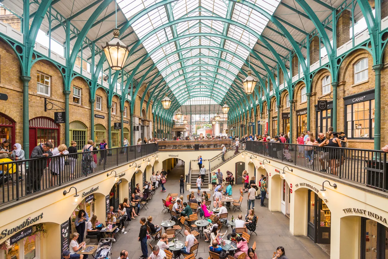  Le Covent Garden Market de Londres © iStock / blazekg