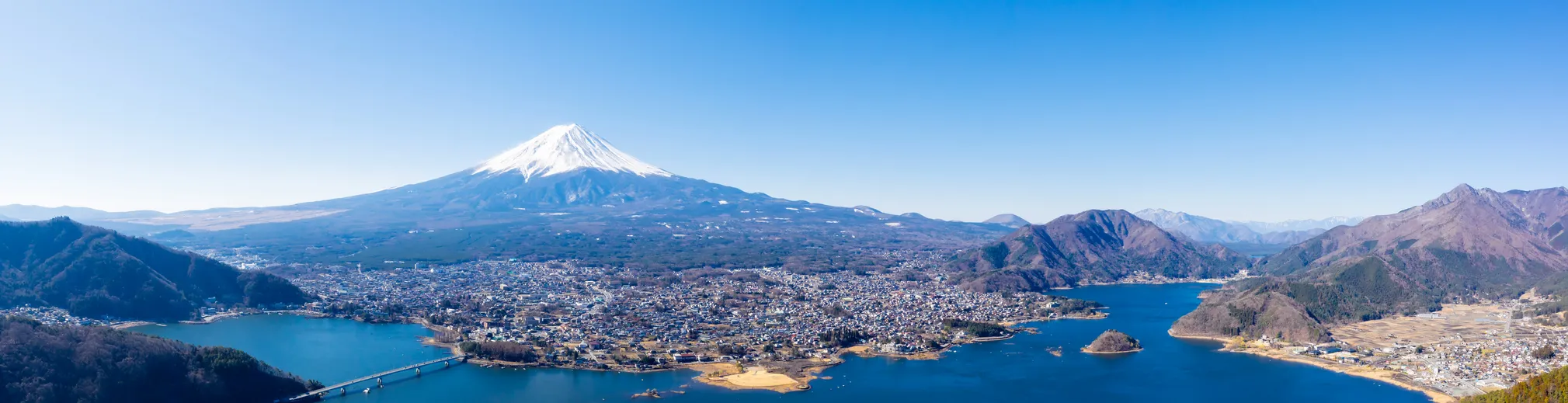 Vue aérienne du mont Fuji et du lac Kawaguchiko, Japon © iStock / Asia-Pacific Images Studio