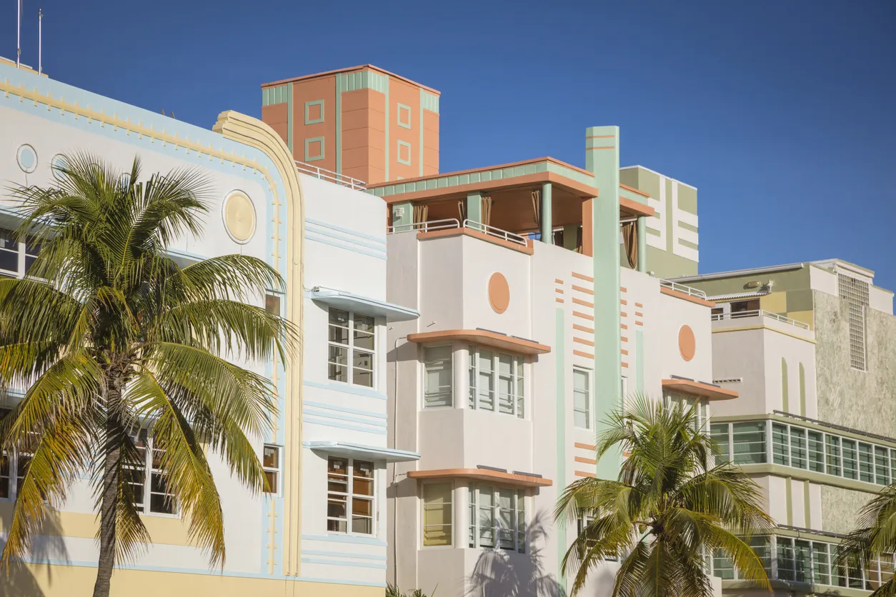  Le quartier Art déco de Miami South Beach © iStock / benkrut