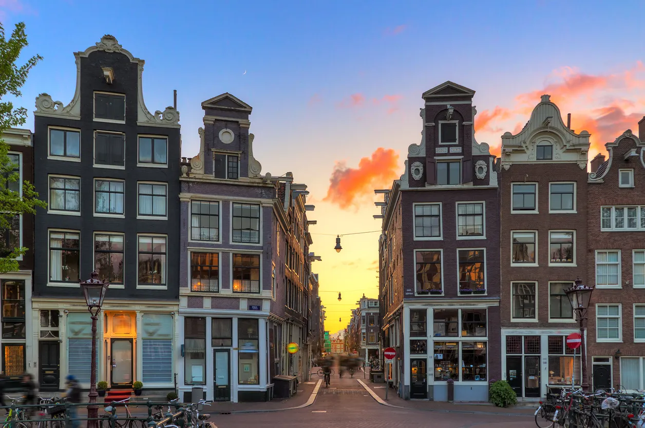De 9 Straatjes, les neuf petites rues, Amsterdam.  | © iStock / dennisvdw