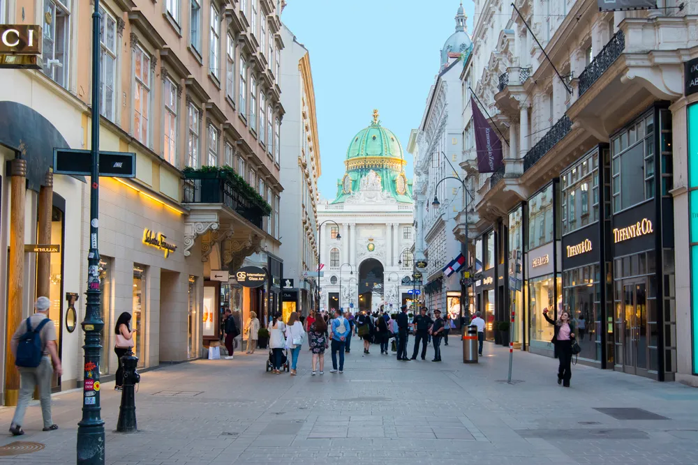 Rue Kohlmarkt, Vienne, Autriche | © Vladislav Zolotov