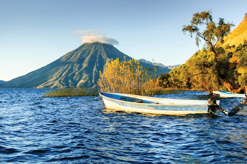 Le lac Atitlán | iStockphoto.com/loca4motion